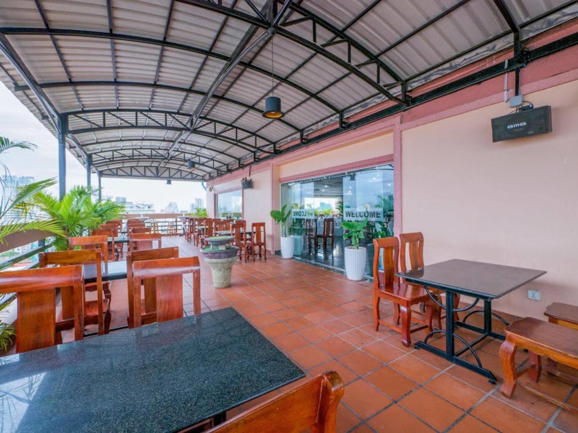 Samnang Laor Phnom Penh Hotel Luaran gambar