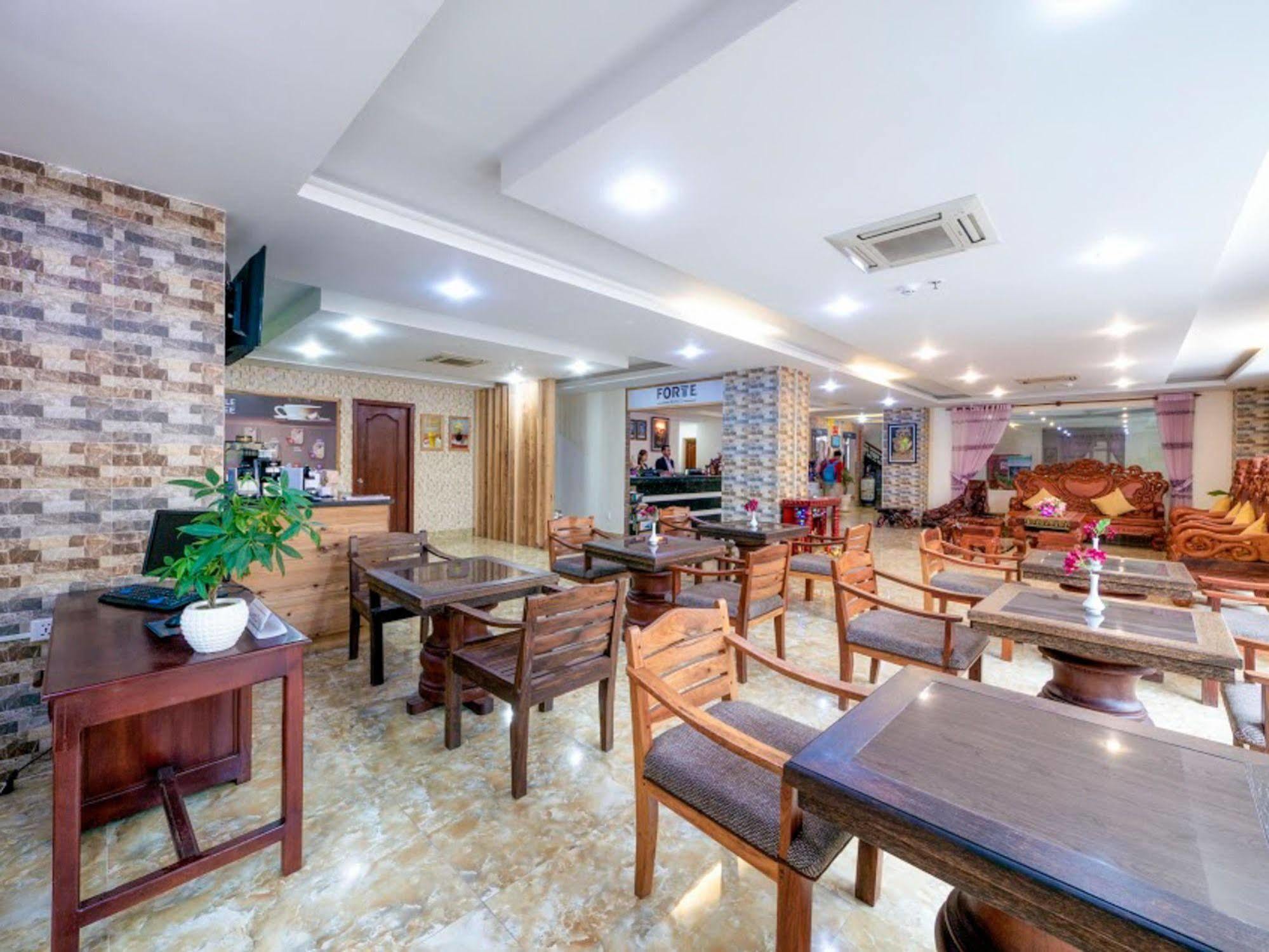 Samnang Laor Phnom Penh Hotel Luaran gambar